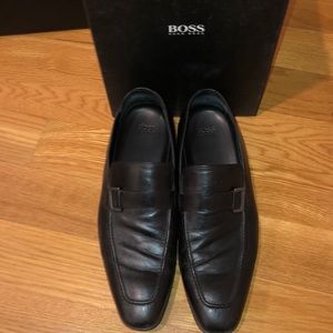 Hugo Boss men’s versio black leather shoe